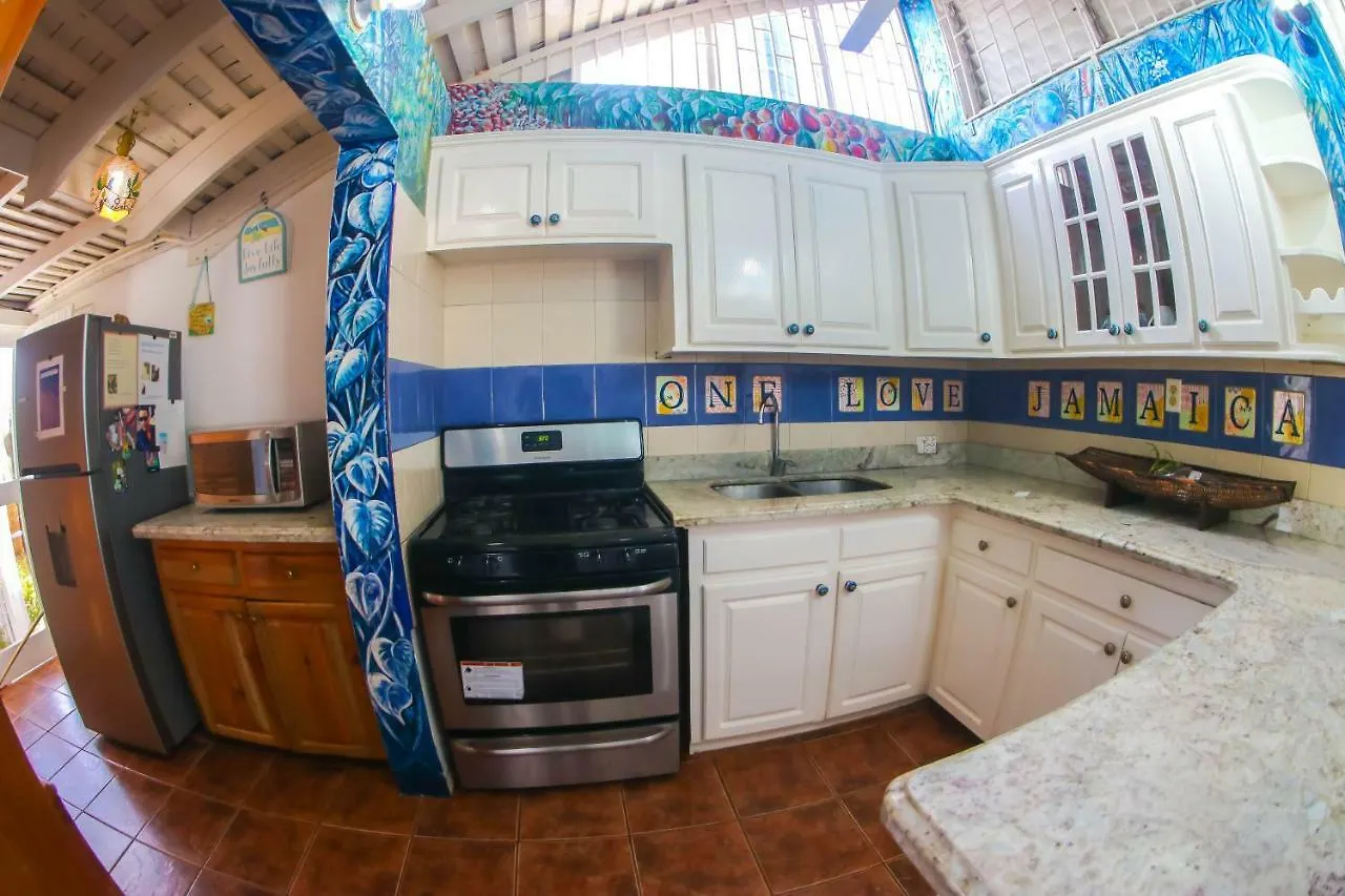 One Rythm-Beach Villa Silver Sands Jamaica