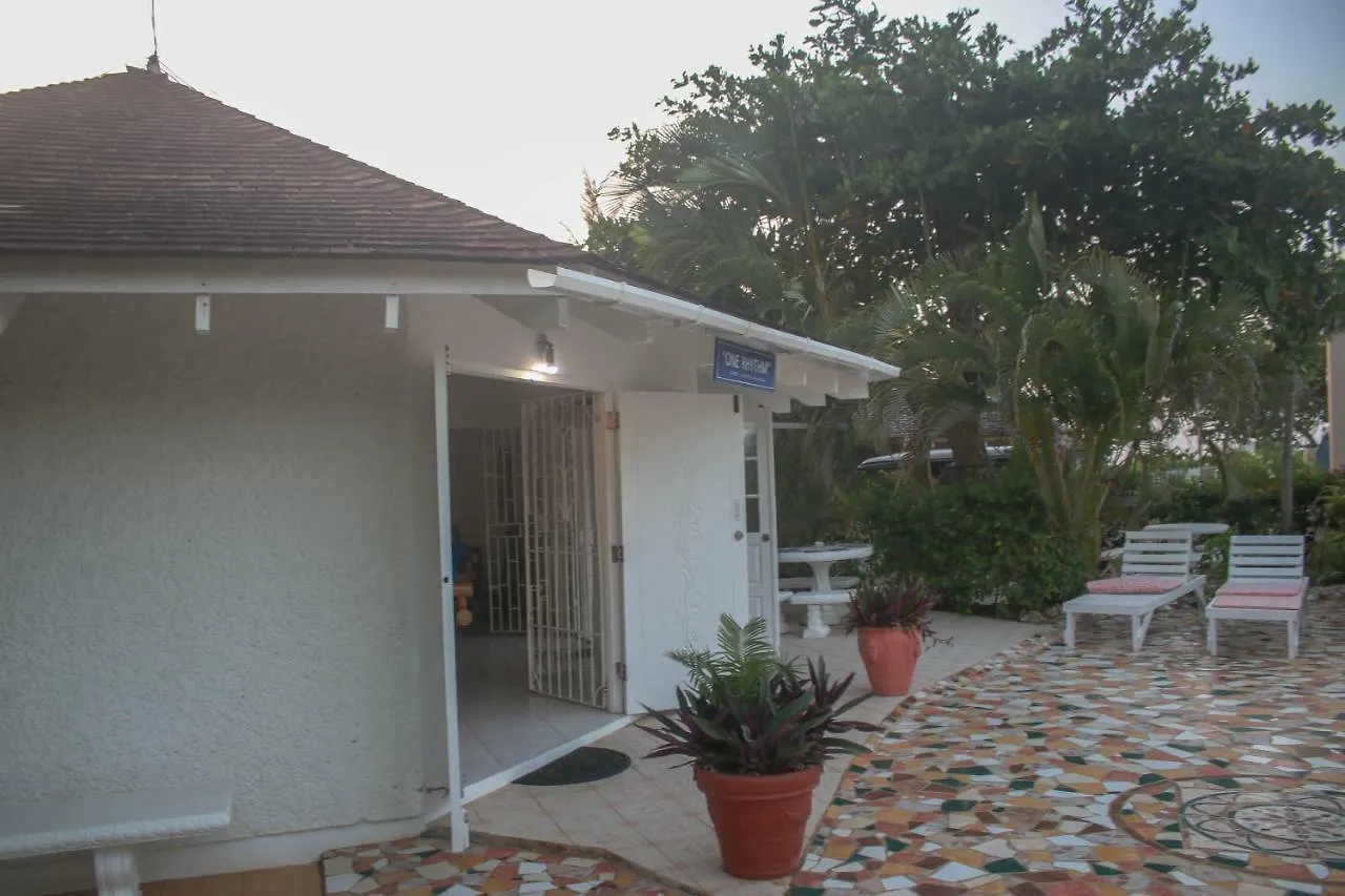 One Rythm-Beach Villa Silver Sands